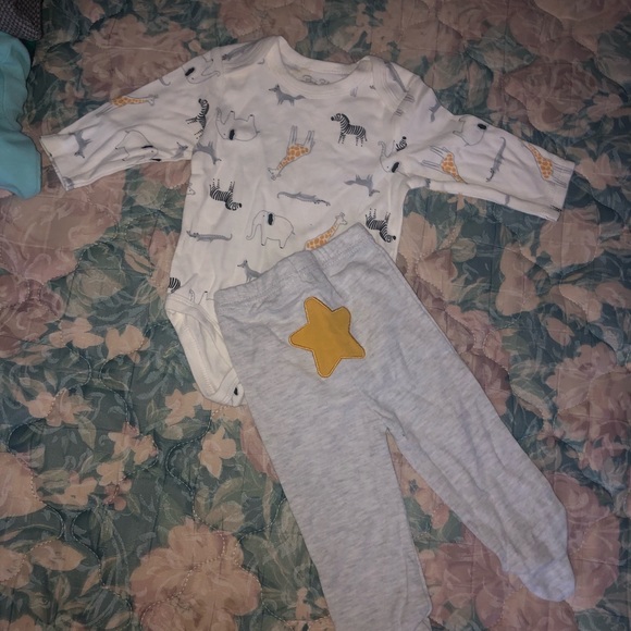 6-9, 9 months & 6 months all in good condition - Picture 8 of 13